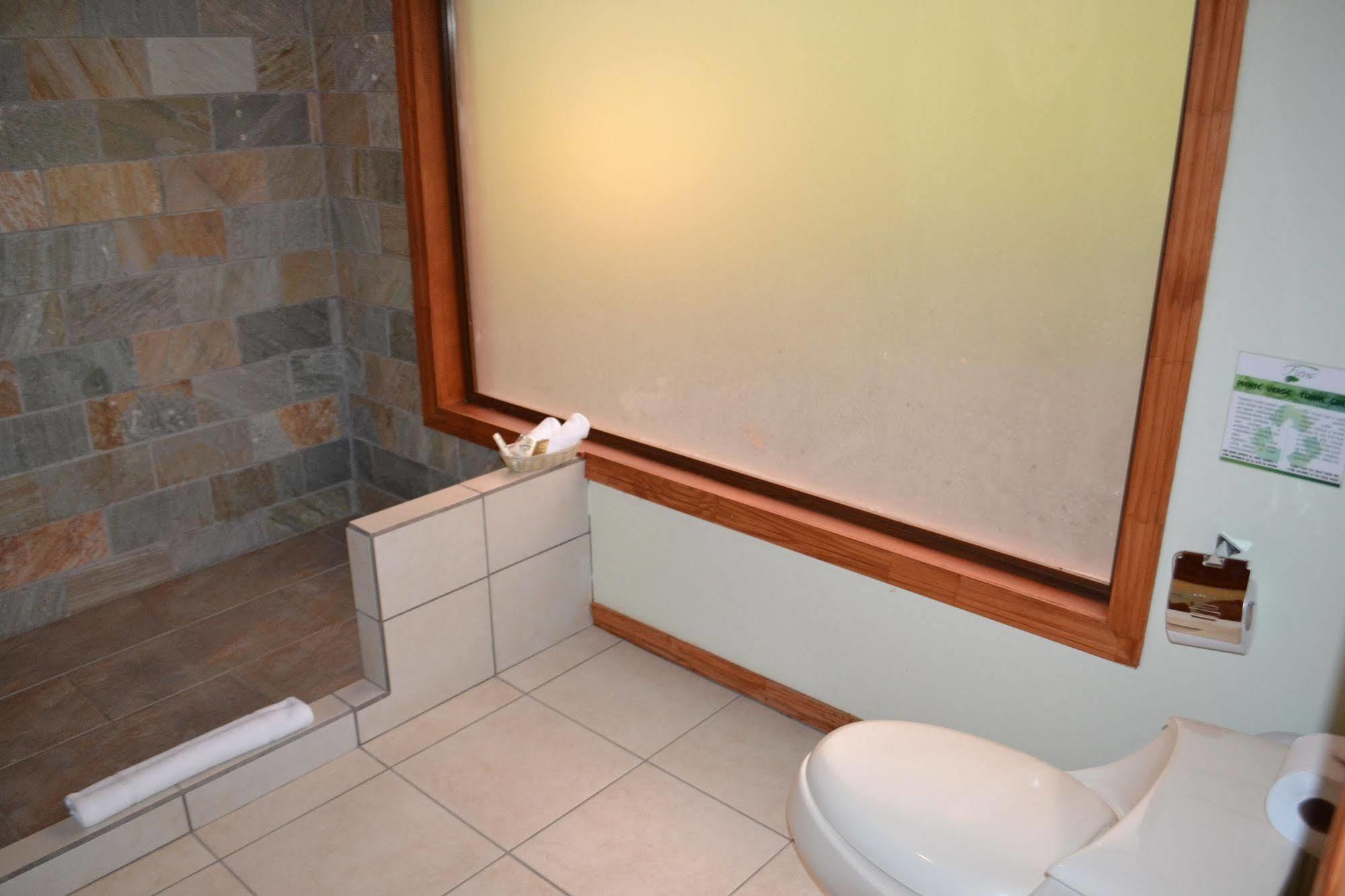 Ficus Lodge Monteverde Екстер'єр фото